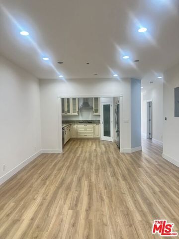 2343 Ocean View Avenue, Los Angeles, CA 90057