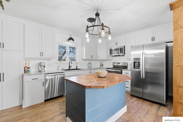 2052 Park Street, Blair, NE 68008