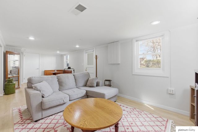 2052 Park Street, Blair, NE 68008