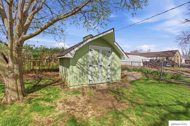 2052 Park Street, Blair, NE 68008