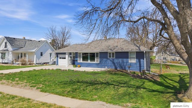 2052 Park Street, Blair, NE 68008