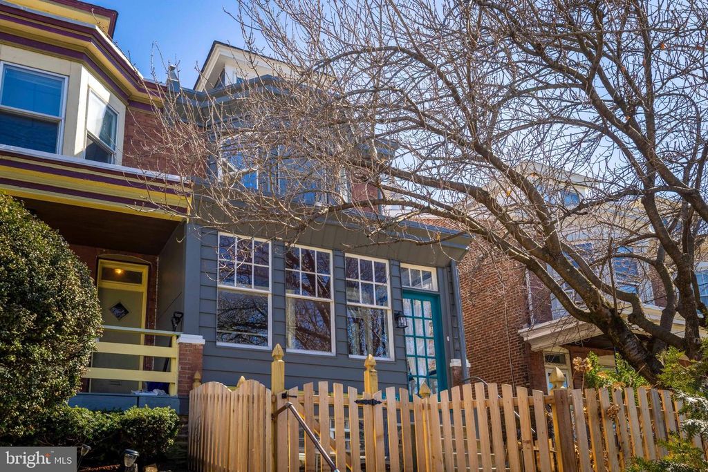 329 LYCEUM AVE, Philadelphia, PA 19128