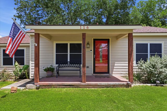 116 Pecan Street, Whitesboro, TX 76273