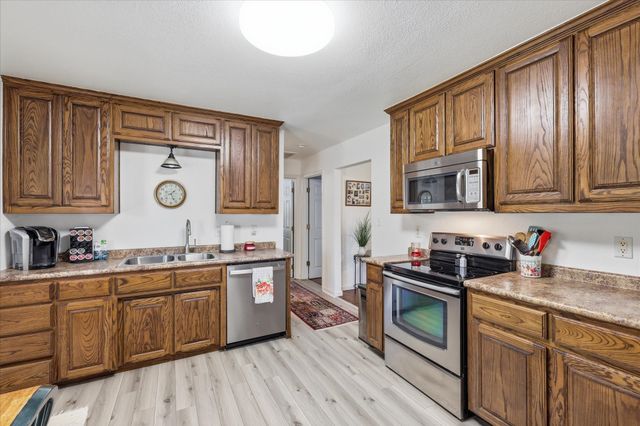116 Pecan Street, Whitesboro, TX 76273