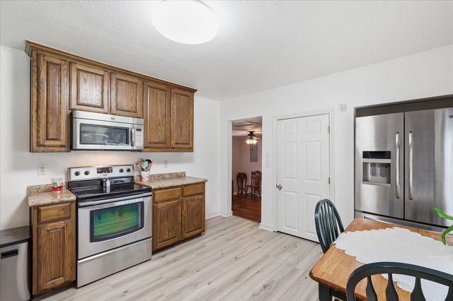 116 Pecan Street, Whitesboro, TX 76273