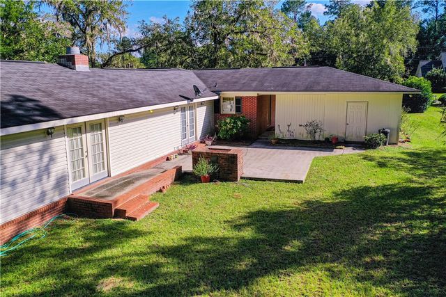 118 Pinehurst Drive, Blackshear, GA 31516