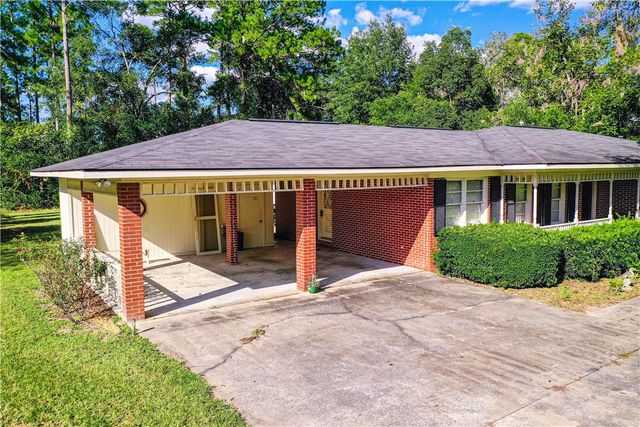 118 Pinehurst Drive, Blackshear, GA 31516