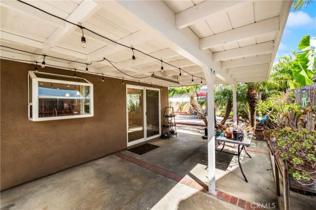 17042 Friml Lane, Huntington Beach, CA 92649