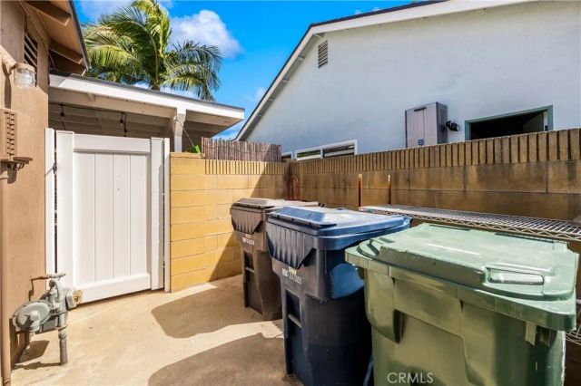 17042 Friml Lane, Huntington Beach, CA 92649