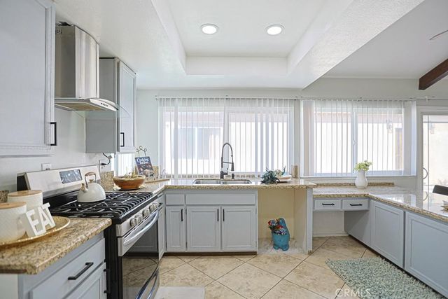 115 S La Paz, Anaheim, CA 92807