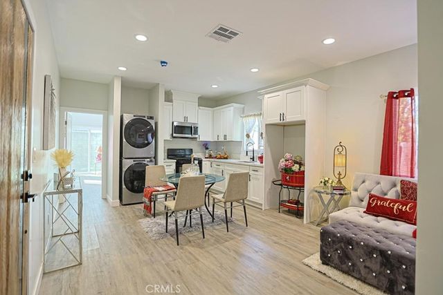 115 S La Paz, Anaheim, CA 92807