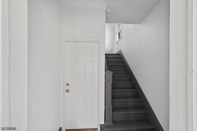 714 Chandler Ave, Linden City, NJ 07036