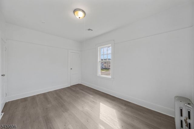 714 Chandler Ave, Linden City, NJ 07036