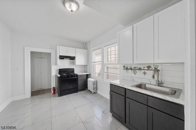 714 Chandler Ave, Linden City, NJ 07036