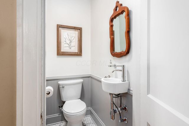 2424 Sherwood Road, Bexley, OH 43209