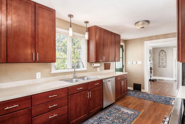 2424 Sherwood Road, Bexley, OH 43209