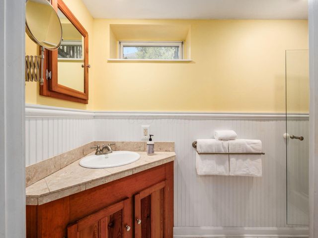 2424 Sherwood Road, Bexley, OH 43209