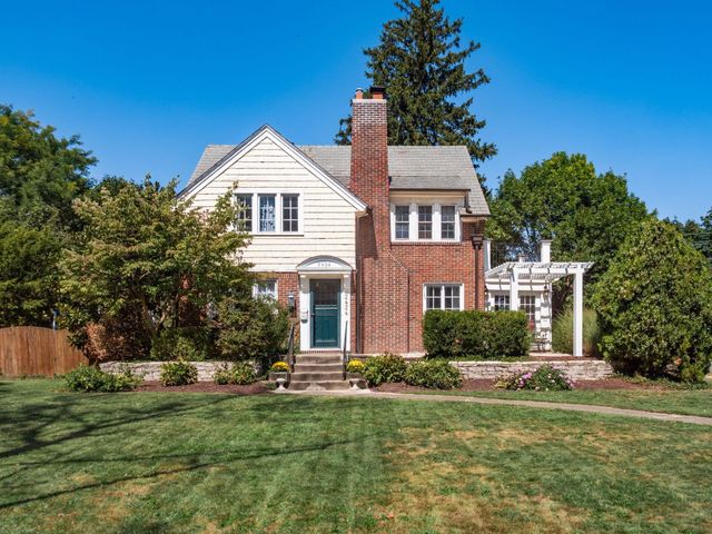 2424 Sherwood Road, Bexley, OH 43209