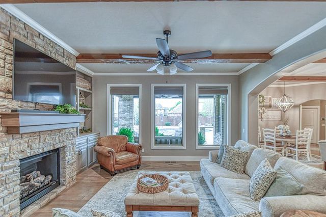 4504 Canonbury Circle, Norman, OK 73072