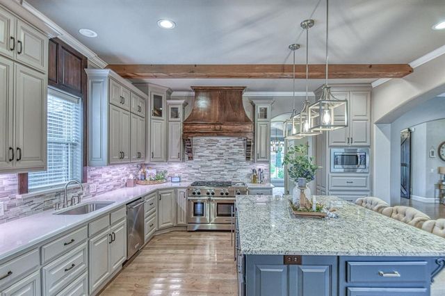 4504 Canonbury Circle, Norman, OK 73072