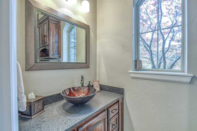 4504 Canonbury Circle, Norman, OK 73072