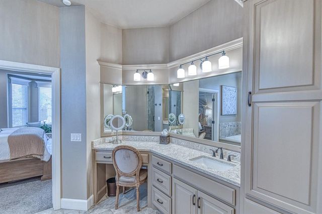 4504 Canonbury Circle, Norman, OK 73072