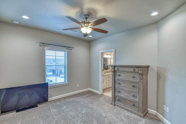 4504 Canonbury Circle, Norman, OK 73072