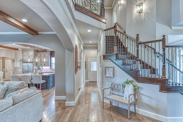 4504 Canonbury Circle, Norman, OK 73072