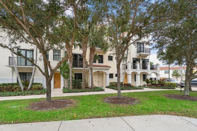 4886 NW 16TH Avenue, Boca Raton, FL 33431