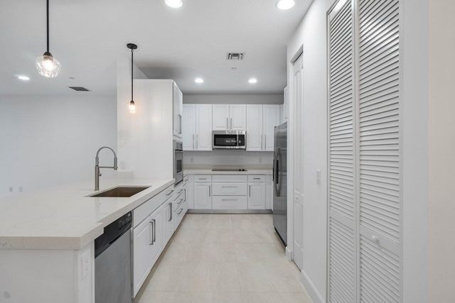 4886 NW 16TH Avenue, Boca Raton, FL 33431