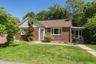 1 Spruce ALLEY, Carroll Twp, PA 15063