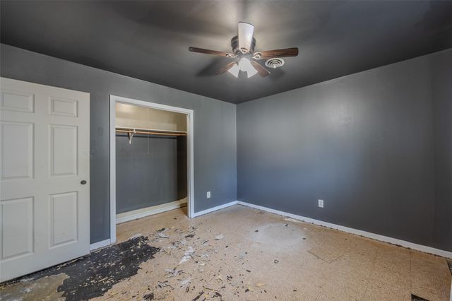 720 Concordia B Drive, Bellville, TX 77418