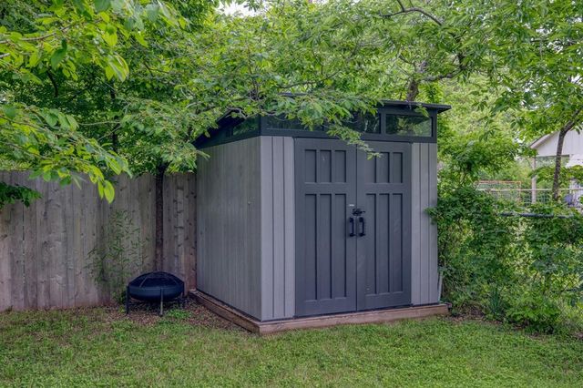 1012 Speegle ST, Taylor, TX 76574