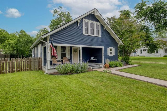 1012 Speegle ST, Taylor, TX 76574