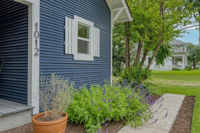 1012 Speegle ST, Taylor, TX 76574