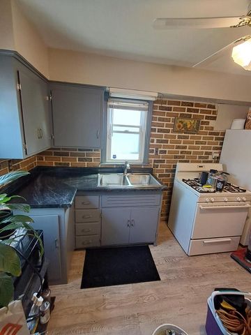 5224 N 47th STREET, Milwaukee, WI 53218