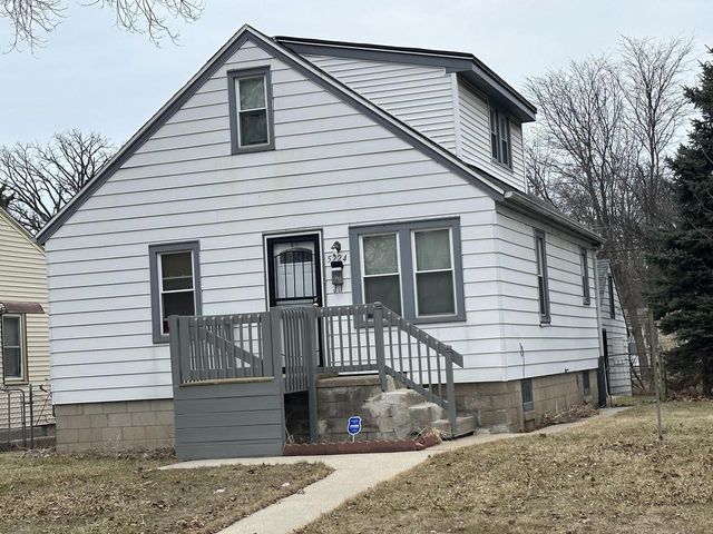 5224 N 47th STREET, Milwaukee, WI 53218