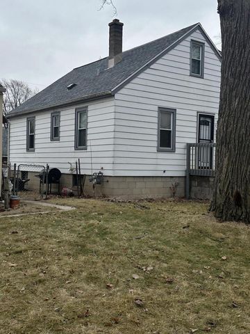 5224 N 47th STREET, Milwaukee, WI 53218