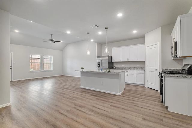 422 Wydown Drive, Princeton, TX 75407