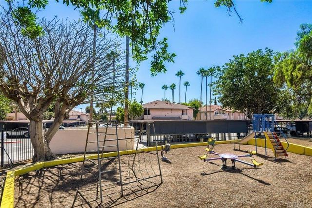 883 W San Ysidro Boulevard 10, San Ysidro, CA 92173