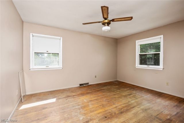 8061 Yoder Road, Seville, OH 44273
