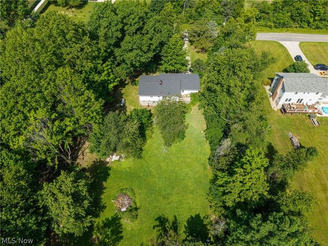 8061 Yoder Road, Seville, OH 44273