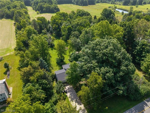 8061 Yoder Road, Seville, OH 44273