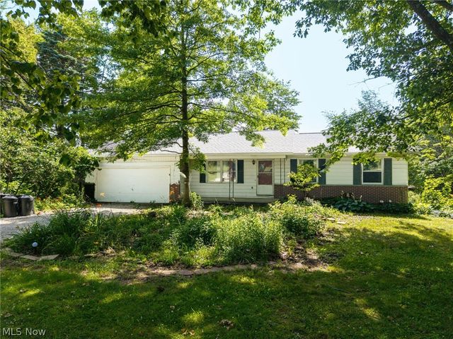 8061 Yoder Road, Seville, OH 44273