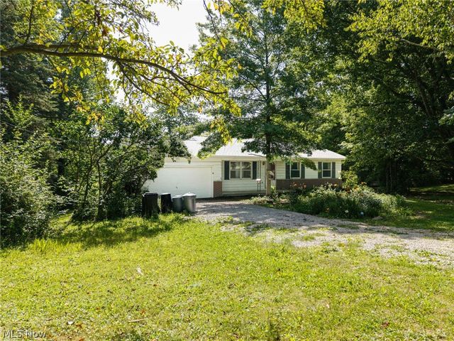 8061 Yoder Road, Seville, OH 44273