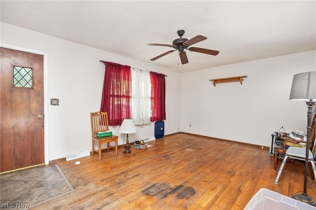 8061 Yoder Road, Seville, OH 44273