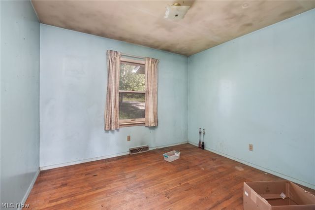 8061 Yoder Road, Seville, OH 44273