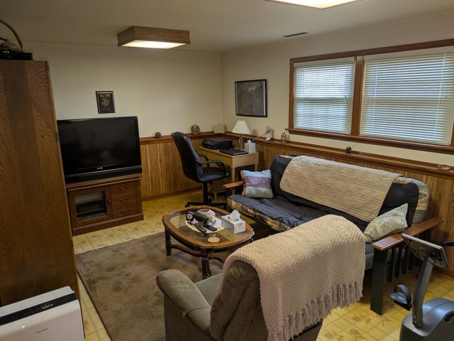 5589 Birch Avenue, Portage, IN 46368