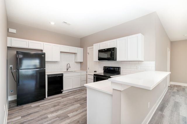 4451-4453 N Sandplum St, Wichita, KS 67205