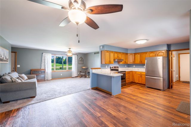9600 Hamill Road, Otisville Village, MI 48463